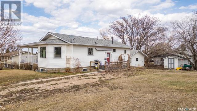 116 4th Street, House detached with 3 bedrooms, 3 bathrooms and null parking in Birch Hills SK | Image 32