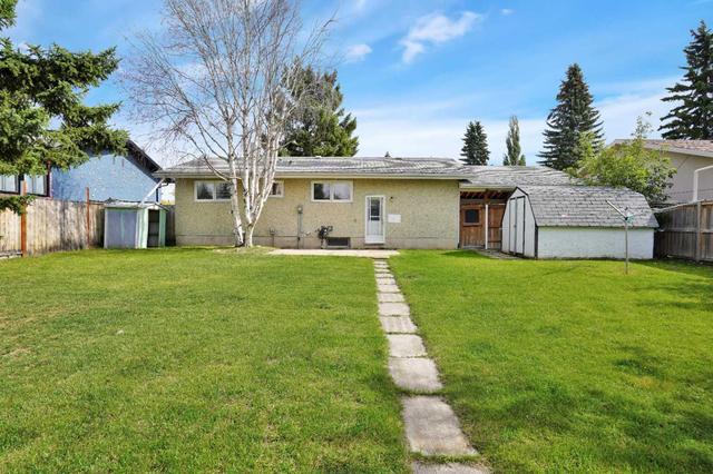4 Mccune Avenue, House detached with 3 bedrooms, 1 bathrooms and 1 parking in Red Deer AB | Image 27
