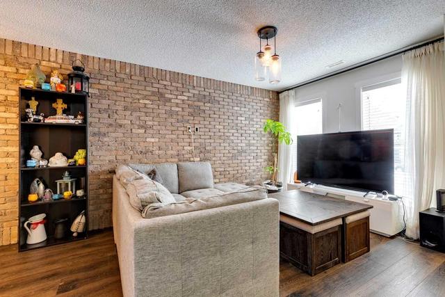 80 Auburn Bay Link Se, Home with 2 bedrooms, 1 bathrooms and 1 parking in Calgary AB | Image 4