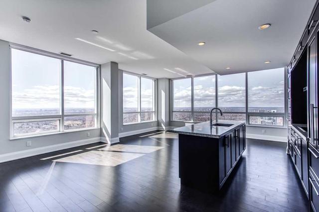 4818 - 5 Sheppard Ave E, Condo with 2 bedrooms, 3 bathrooms and 2 parking in Toronto ON | Image 2