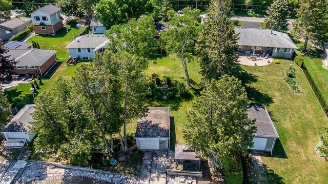 841 Woodland Dr, House detached with 2 bedrooms, 3 bathrooms and 8 parking in Oro Medonte ON | Image 4