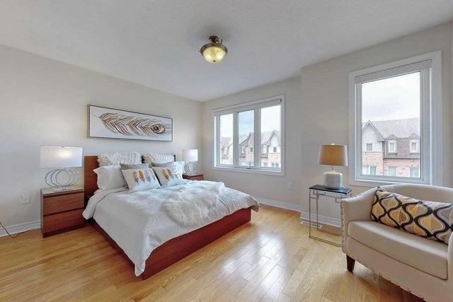 26 Kawneer Terr, House attached with 4 bedrooms, 3 bathrooms and 2 parking in Toronto ON | Image 14
