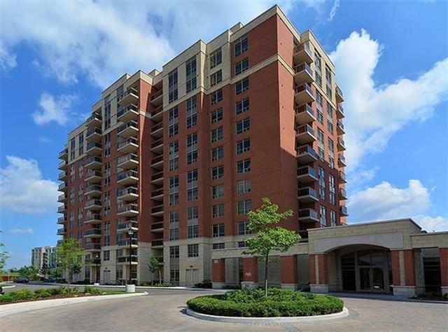 1002 - 73 King William Cres, Condo with 2 bedrooms, 1 bathrooms and 1 parking in Richmond Hill ON | Image 2