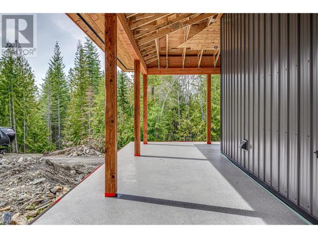40 Lidstone Road, House detached with 7 bedrooms, 4 bathrooms and 40 parking in North Okanagan F BC | Image 17