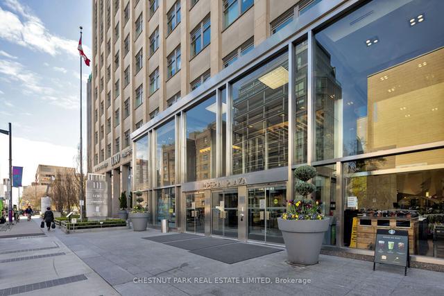 2003 - 111 St Clair Ave W, Condo with 2 bedrooms, 2 bathrooms and 2 parking in Toronto ON | Image 17