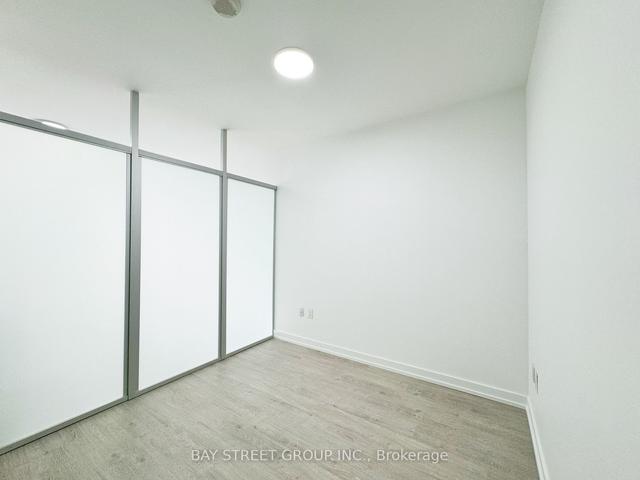 1107 - 426 University Ave, Condo with 1 bedrooms, 1 bathrooms and 0 parking in Toronto ON | Image 30