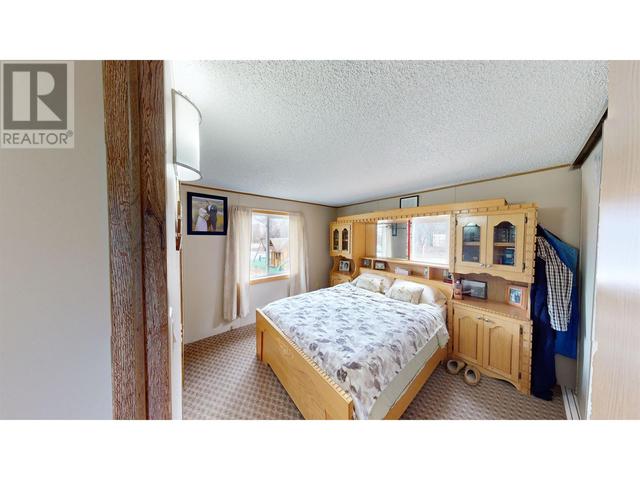 13610 Wolsey Subdiv, House other with 5 bedrooms, 3 bathrooms and null parking in Peace River B BC | Image 9