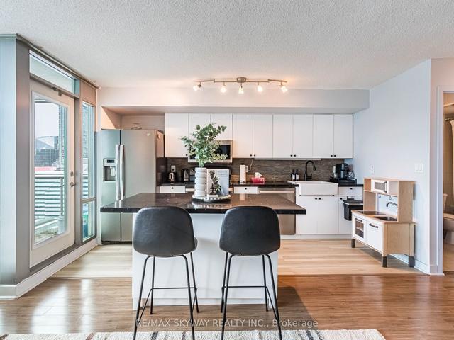 3110 - 81 Navy Wharf Crt, Condo with 2 bedrooms, 2 bathrooms and 1 parking in Toronto ON | Image 3