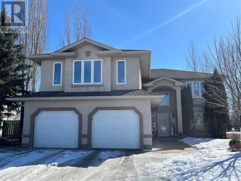 28 Telfer Bay, House detached with 5 bedrooms, 3 bathrooms and null parking in Prince Albert SK | Card Image