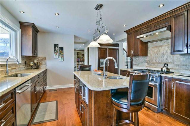 2006 Water's Edge Dr, House detached with 3 bedrooms, 4 bathrooms and 4 parking in Oakville ON | Image 6
