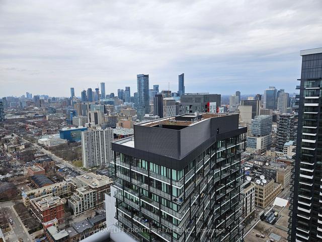 4702 - 108 Peter St, Condo with 3 bedrooms, 2 bathrooms and 1 parking in Toronto ON | Image 8