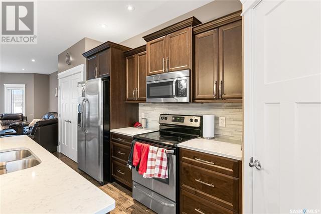 111b 108th Street W, House semidetached with 5 bedrooms, 4 bathrooms and null parking in Saskatoon SK | Image 13