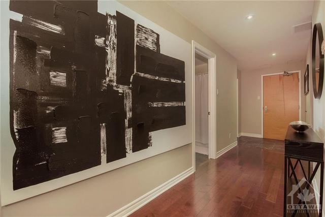 250 Lett Street, Condo with 2 bedrooms, 2 bathrooms and 1 parking in Ottawa ON | Image 2