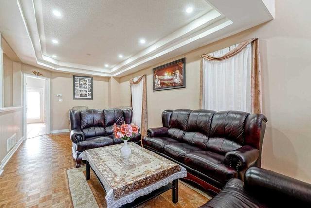 74 Summer Valley Dr, House detached with 4 bedrooms, 4 bathrooms and 6 parking in Brampton ON | Image 26