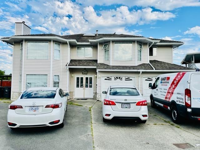 12526 75a Avenue, House detached with 4 bedrooms, 4 bathrooms and 8 parking in Surrey BC | Card Image
