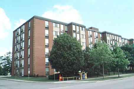 404 - 1540 Pickering Pkwy, Condo with 3 bedrooms, 2 bathrooms and 269 parking in Pickering ON | Image 1