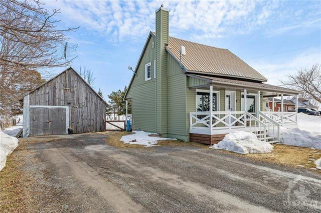 1669 Brazeau Road, House detached with 1 bedrooms, 2 bathrooms and 6 parking in Clarence Rockland ON | Image 27