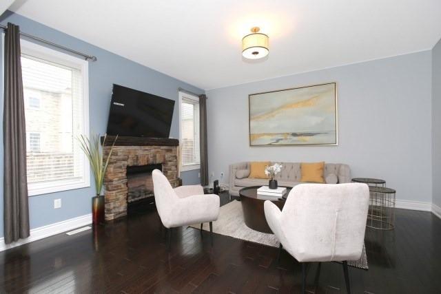 581 Snider Terr, House detached with 4 bedrooms, 3 bathrooms and 2 parking in Milton ON | Image 7