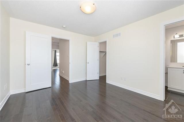530 Silvertip Lane, Townhouse with 3 bedrooms, 3 bathrooms and 4 parking in Ottawa ON | Image 19