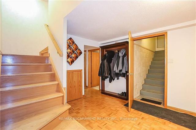 68 Montmorency Dr, House detached with 4 bedrooms, 4 bathrooms and 4 parking in Hamilton ON | Image 22