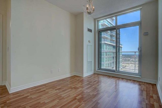 uph03 - 60 Town Centre Crt, Condo with 2 bedrooms, 1 bathrooms and 1 parking in Toronto ON | Image 8