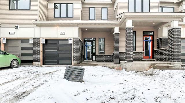 585 Catleaf Row, Townhouse with 3 bedrooms, 3 bathrooms and 2 parking in Ottawa ON | Image 1