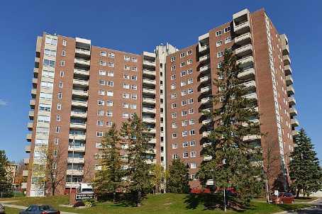 915 Elmsmere Rd, Condo with 2 bedrooms, 1 bathrooms and 1 parking in Ottawa ON | Image 1
