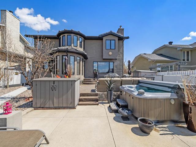 916 Woodbine Boulevard Sw, House detached with 3 bedrooms, 3 bathrooms and 5 parking in Calgary AB | Image 48