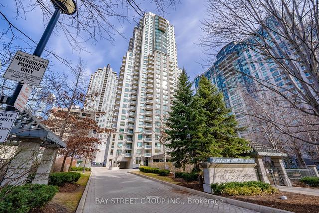 209 - 21 Hillcrest Ave, Condo with 2 bedrooms, 1 bathrooms and 1 parking in Toronto ON | Image 1