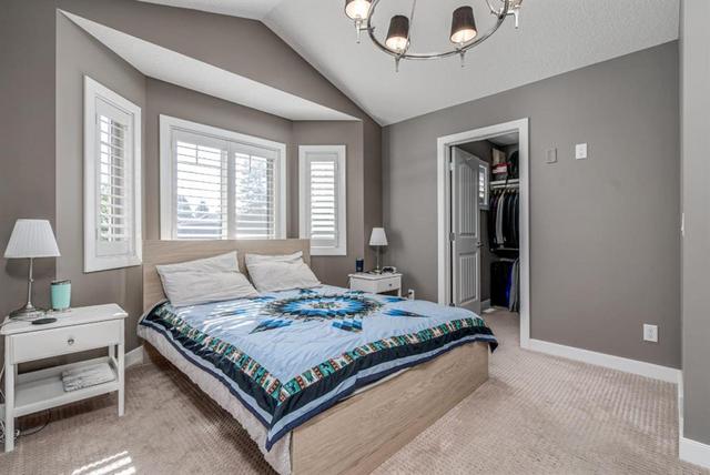 3327 40 Street Sw, Home with 4 bedrooms, 3 bathrooms and 2 parking in Calgary AB | Image 14