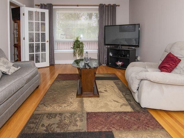 47 Campbell Dr, House detached with 3 bedrooms, 2 bathrooms and 7 parking in Brampton ON | Image 25