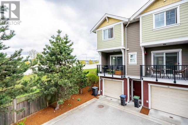 13 - 1111 Ewen Avenue, House attached with 3 bedrooms, 3 bathrooms and 2 parking in New Westminster BC | Image 19