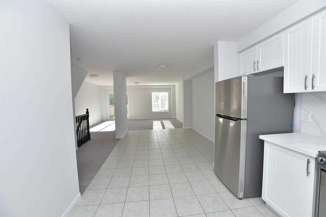 190 Maitland St, House attached with 3 bedrooms, 4 bathrooms and 2 parking in Kitchener ON | Image 9