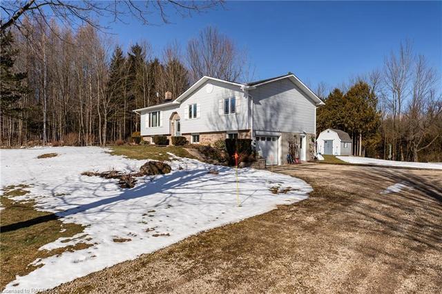 702851 Sideroad 5, House detached with 4 bedrooms, 2 bathrooms and 6 parking in Chatsworth ON | Image 1