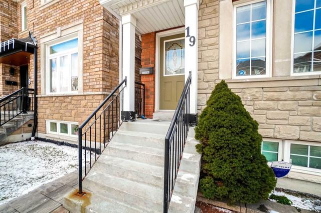 19 Estoril Terr, House detached with 3 bedrooms, 4 bathrooms and 2 parking in Toronto ON | Image 23
