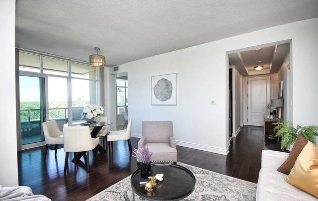 1012 - 10 Bloorview Pl, Condo with 2 bedrooms, 2 bathrooms and 2 parking in Toronto ON | Image 5