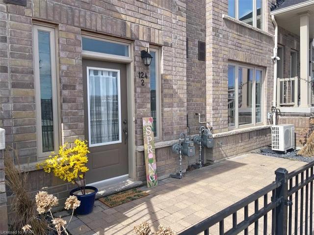 2 - 124 Watson Parkway N, House attached with 1 bedrooms, 1 bathrooms and 2 parking in Guelph ON | Image 4