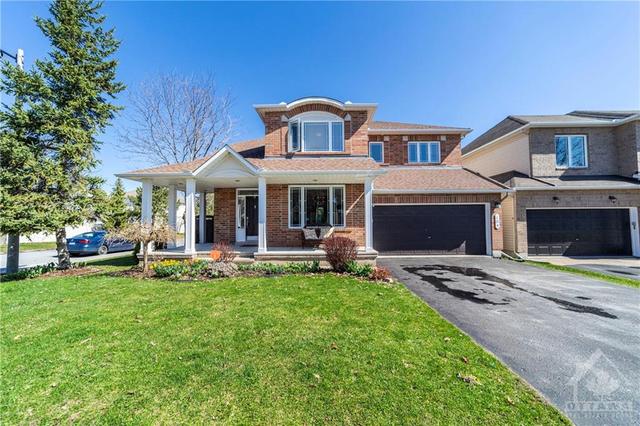 194 Willow Creek Circle, House detached with 5 bedrooms, 3 bathrooms and 4 parking in Ottawa ON | Image 1
