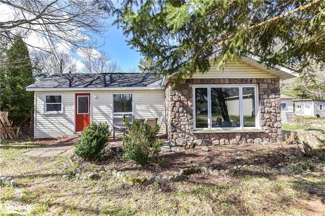 155 Hill St, House detached with 2 bedrooms, 1 bathrooms and 5 parking in Gravenhurst ON | Image 24