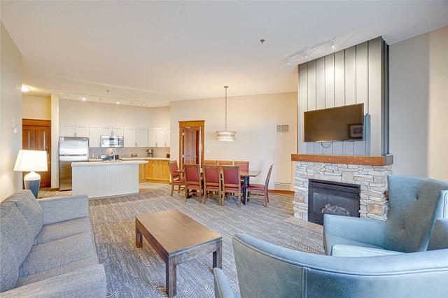 152 Jozo Weider Blvd, Condo with 3 bedrooms, 3 bathrooms and 1 parking in The Blue Mountains ON | Image 4