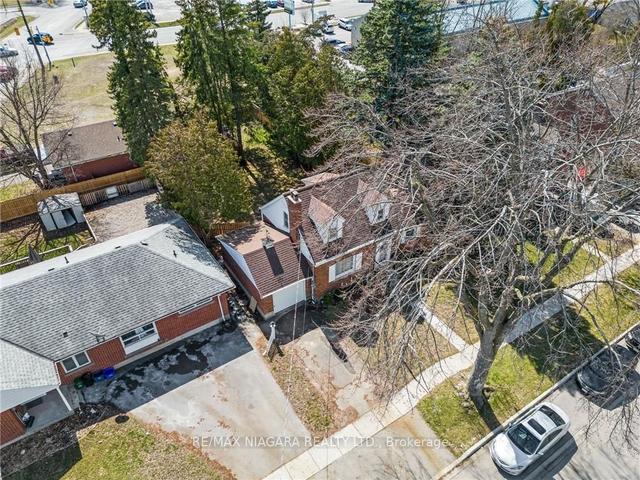 327 Darling St, House detached with 3 bedrooms, 3 bathrooms and 2 parking in Brantford ON | Image 12