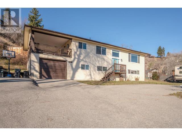 14415 Latimer Avenue, House detached with 5 bedrooms, 2 bathrooms and 1 parking in Summerland BC | Image 57