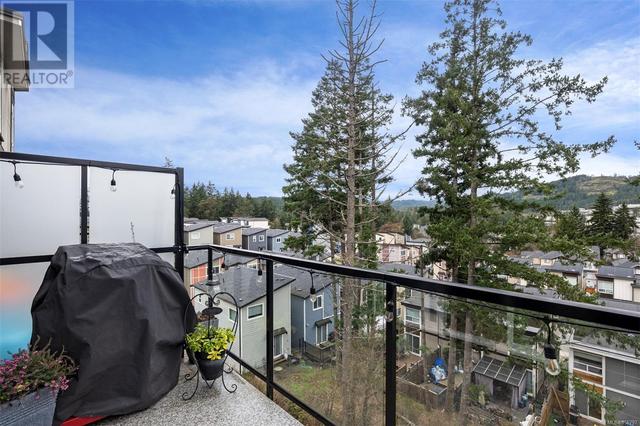 944 Warbler Close, House attached with 4 bedrooms, 4 bathrooms and 2 parking in Langford BC | Image 6