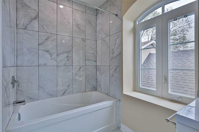 12 Dennis Ave, House detached with 7 bedrooms, 5 bathrooms and 6 parking in Toronto ON | Image 28