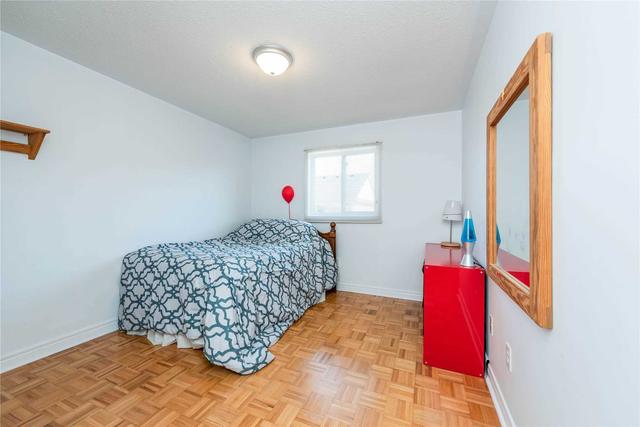 53 Ridgemore Cres, House detached with 3 bedrooms, 3 bathrooms and 5 parking in Brampton ON | Image 21