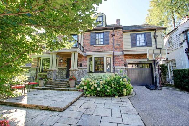 51 Donwoods Dr, House detached with 3 bedrooms, 4 bathrooms and 2 parking in Toronto ON | Image 1