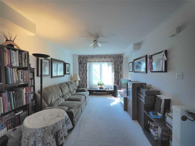 131 Rougehaven Way, Townhouse with 3 bedrooms, 2 bathrooms and 2 parking in Markham ON | Image 30