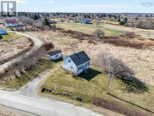 32 Gaudet Road, House detached with 2 bedrooms, 1 bathrooms and null parking in Clare NS | Image 37