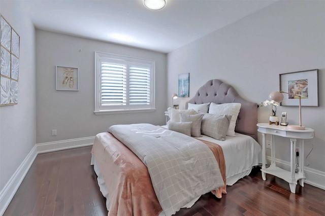 80 Elm Ave, House semidetached with 4 bedrooms, 5 bathrooms and 3 parking in Richmond Hill ON | Image 16