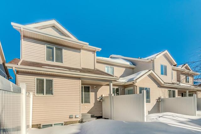 186 Royal Oak Gardens Nw, Home with 3 bedrooms, 1 bathrooms and 2 parking in Calgary AB | Image 23